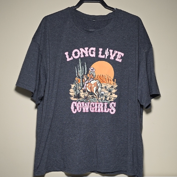 SHEIN Tops - SHEIN Dark Gray 'Long Live Cowgirls' Oversized Graphic Tee